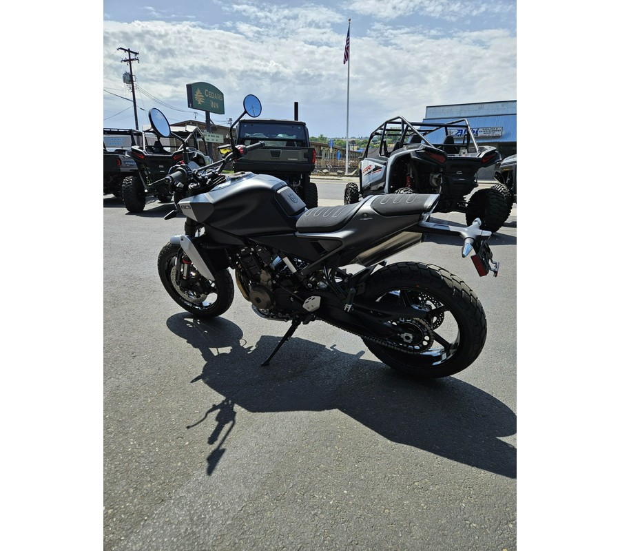 2025 HUSQVARNA SVARTPILEN 801 - 78826