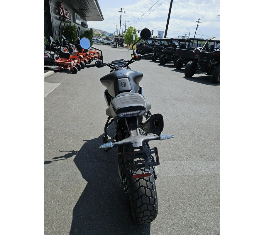 2025 HUSQVARNA SVARTPILEN 801 - 78826