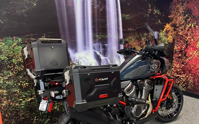 2025 Harley-Davidson CVO™ Pan America®