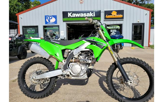 2023 Kawasaki KX250 First Look [8 Fast Facts for Motocross Racing]