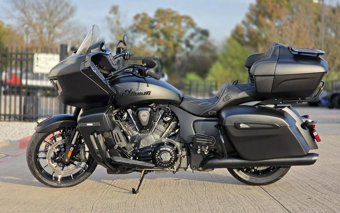 2026 Indian Motorcycle® Pursuit® Dark Horse® Black Smoke