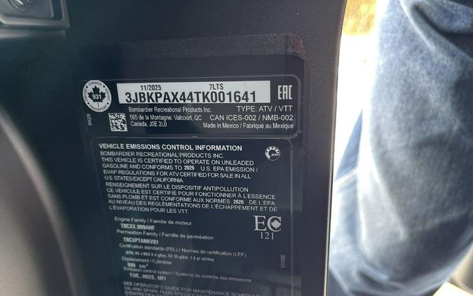 2026 Can-Am DEFENDER XT CAB HD11 W/10.25In" INFO - STEALTH BLACK