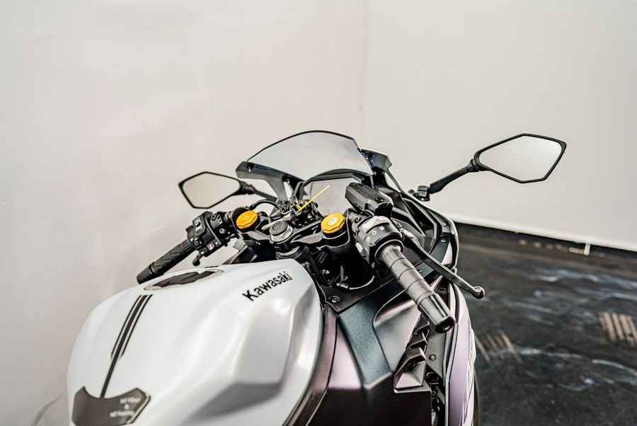 2025 Kawasaki Ninja® ZX™-4RR ABS