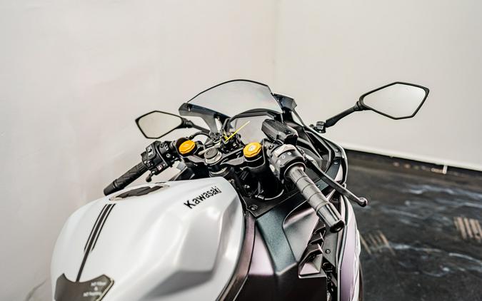 2025 Kawasaki Ninja® ZX™-4RR ABS