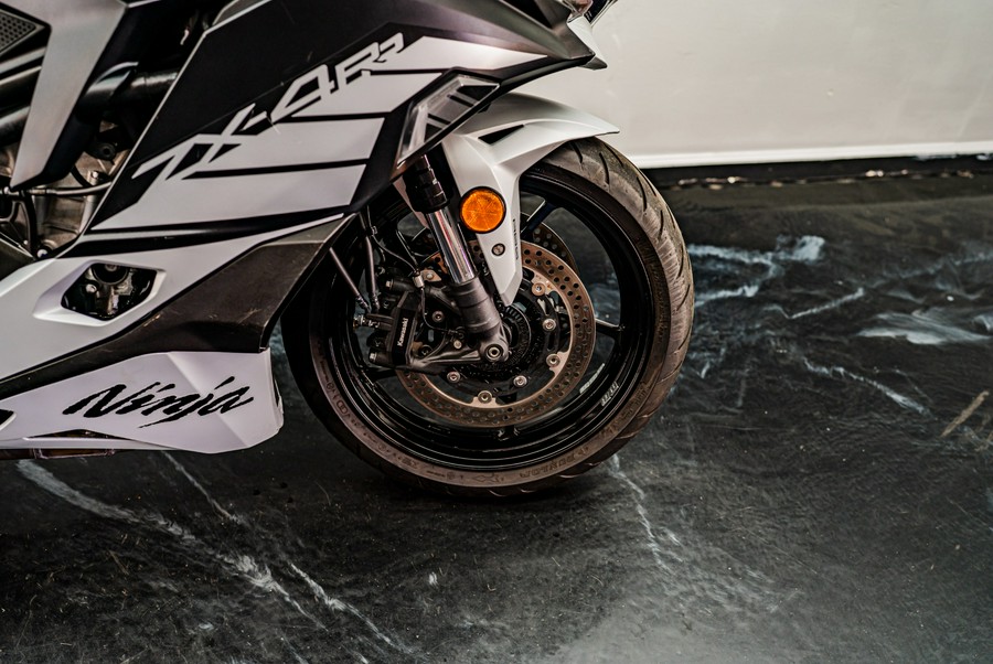 2025 Kawasaki Ninja® ZX™-4RR ABS