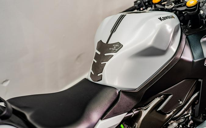 2025 Kawasaki Ninja® ZX™-4RR ABS