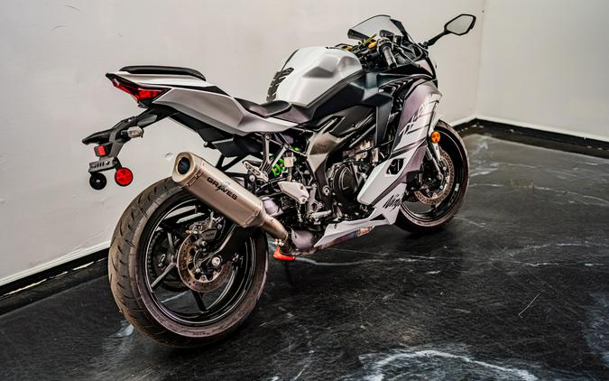 2025 Kawasaki Ninja® ZX™-4RR ABS