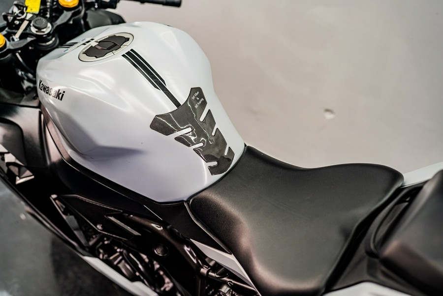 2025 Kawasaki Ninja® ZX™-4RR ABS