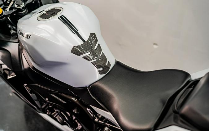 2025 Kawasaki Ninja® ZX™-4RR ABS