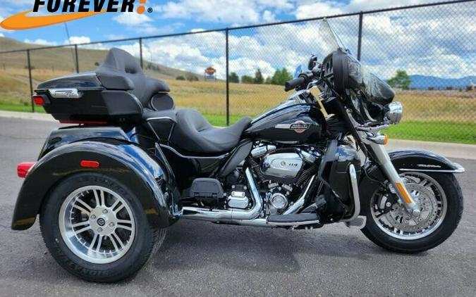 2024 Harley-Davidson Tri Glide Ultra Black