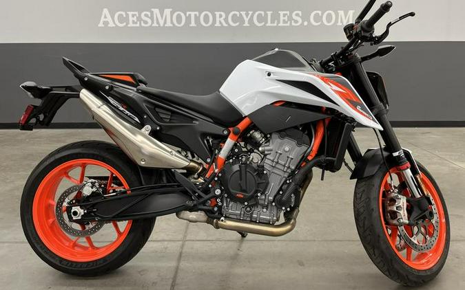 2020 KTM 890 Duke R