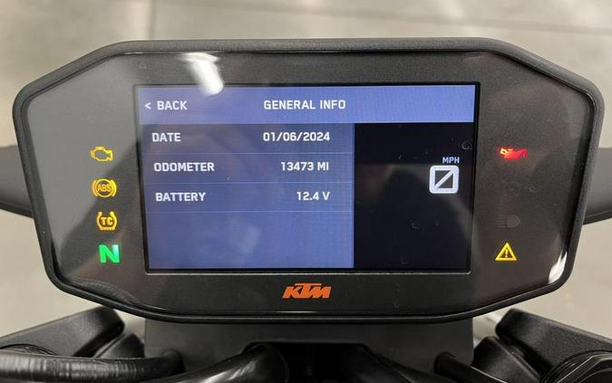 2020 KTM 890 Duke R