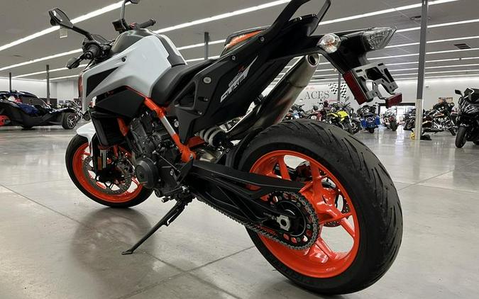 2020 KTM 890 Duke R