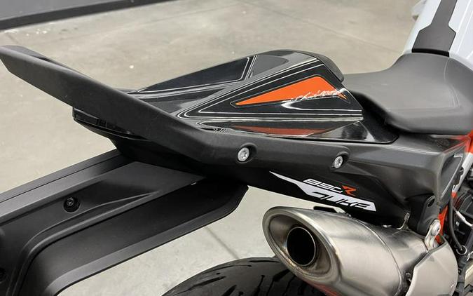 2020 KTM 890 Duke R