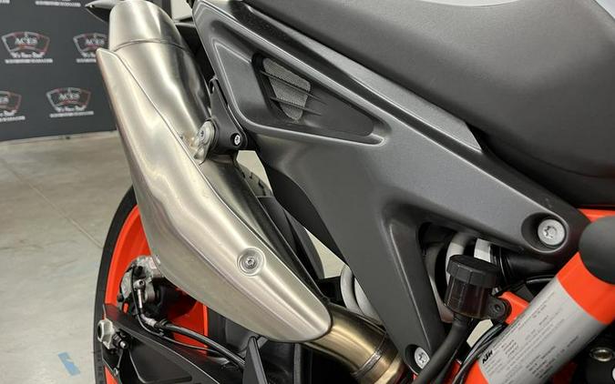 2020 KTM 890 Duke R