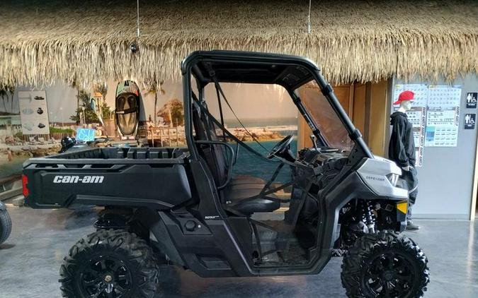 2020 Can-Am® Defender DPS™ HD10 Hyper Silver