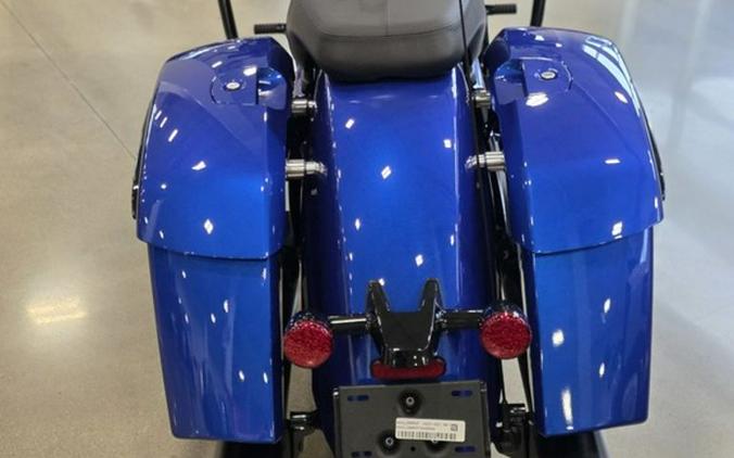 2026 Indian Motorcycle® Challenger® Dark Horse® Deep Blue Metallic