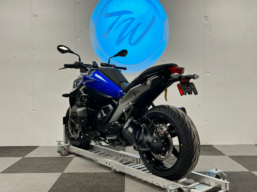 2026 BMW R 1300 R