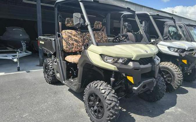 2019 Can-Am Defender DPS HD8