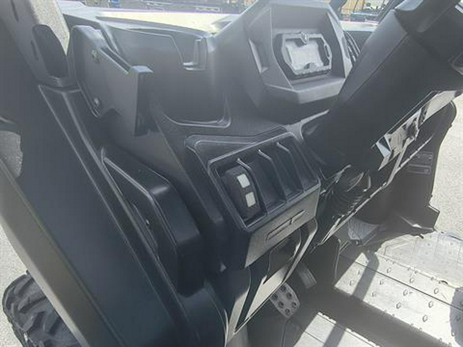 2019 Can-Am Defender DPS HD8