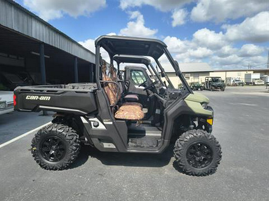 2019 Can-Am Defender DPS HD8