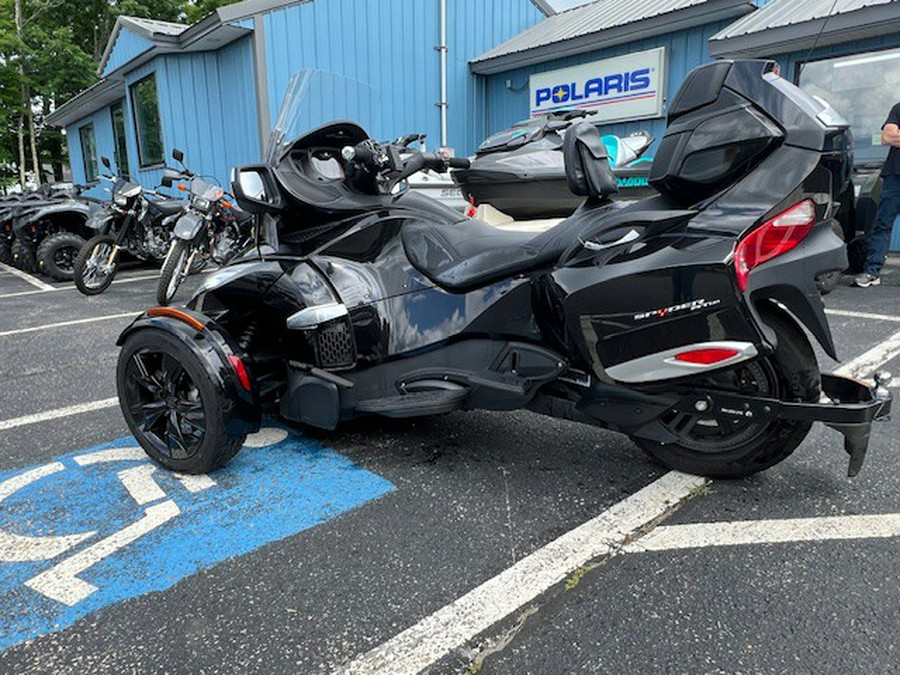 2015 Can-Am Spyder® RT-S - SE6