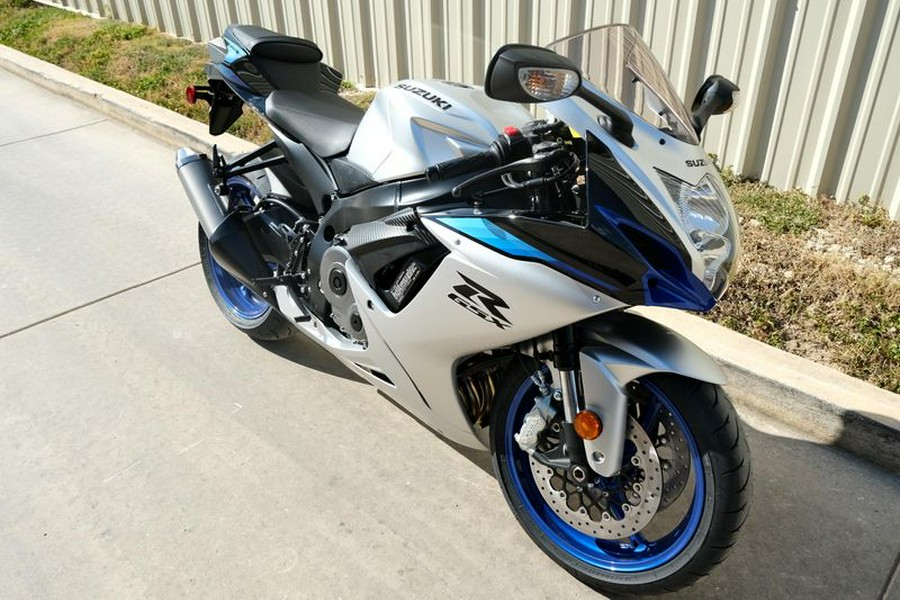 New 2026 SUZUKI GSXR600