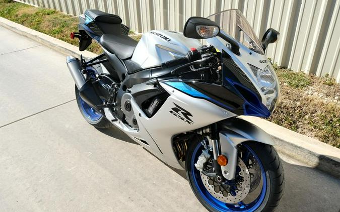 New 2026 SUZUKI GSXR600
