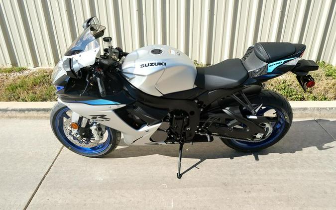 New 2026 SUZUKI GSXR600