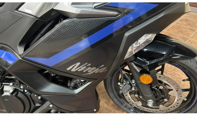 2025 Kawasaki EX500GSFAL