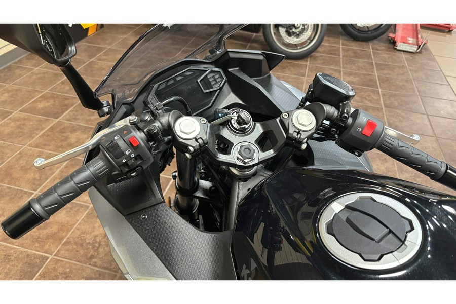 2025 Kawasaki EX500GSFAL