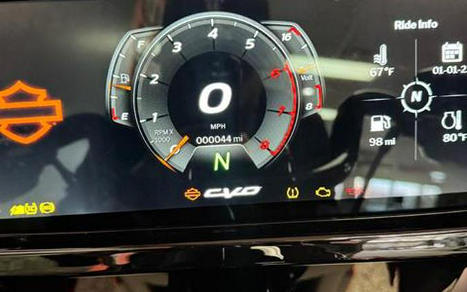 2025 Harley-Davidson CVO™ Road Glide® ST