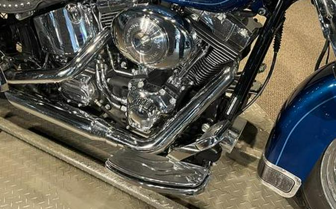 2005 Harley-Davidson® FLSTC - Heritage Softail® Classic