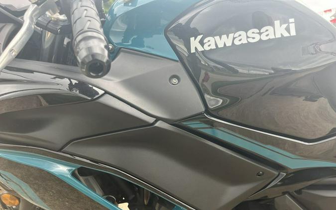 2021 Kawasaki Ninja 650 ABS Metallic Spark Black/Metallic Imper