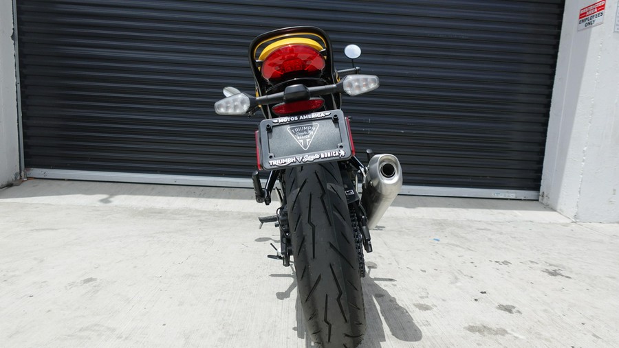 2026 Triumph Thruxton 400