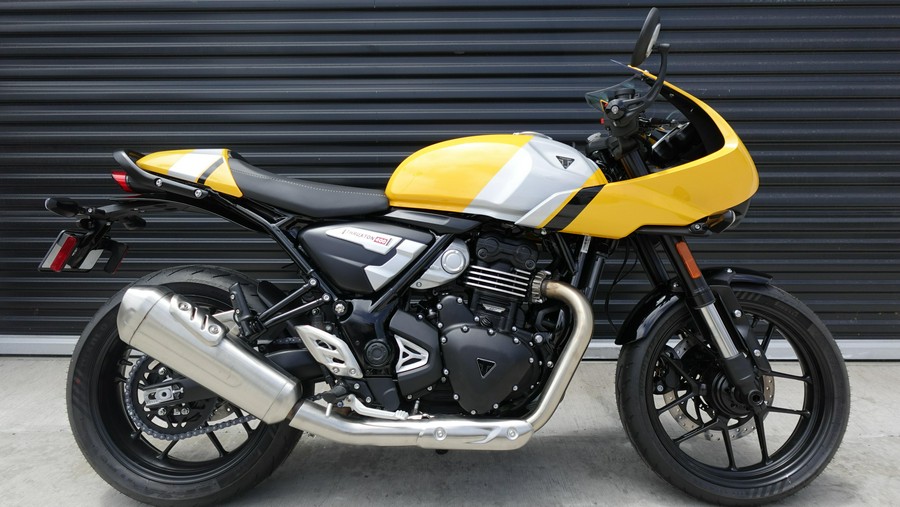 2026 Triumph Thruxton 400