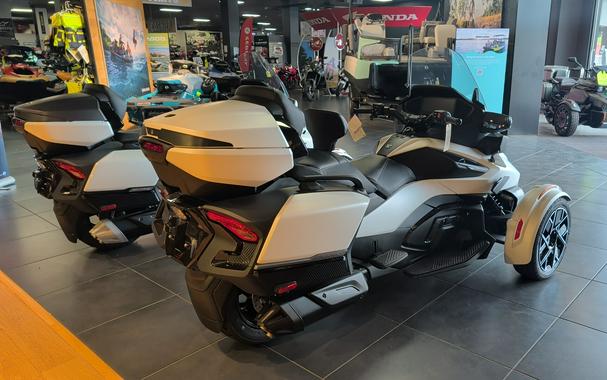 2026 Can-Am RD SPYDER RT STS 1330 SE6 WH SE 26 Base