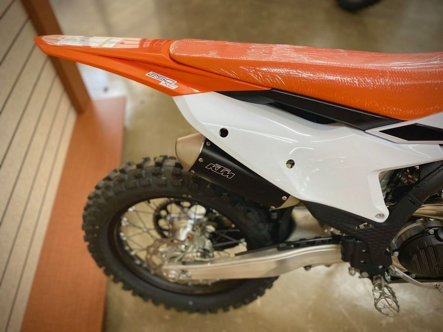 2024 KTM 250 XC