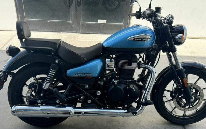 2021 Royal Enfield Meteor 350 Supernova Blue