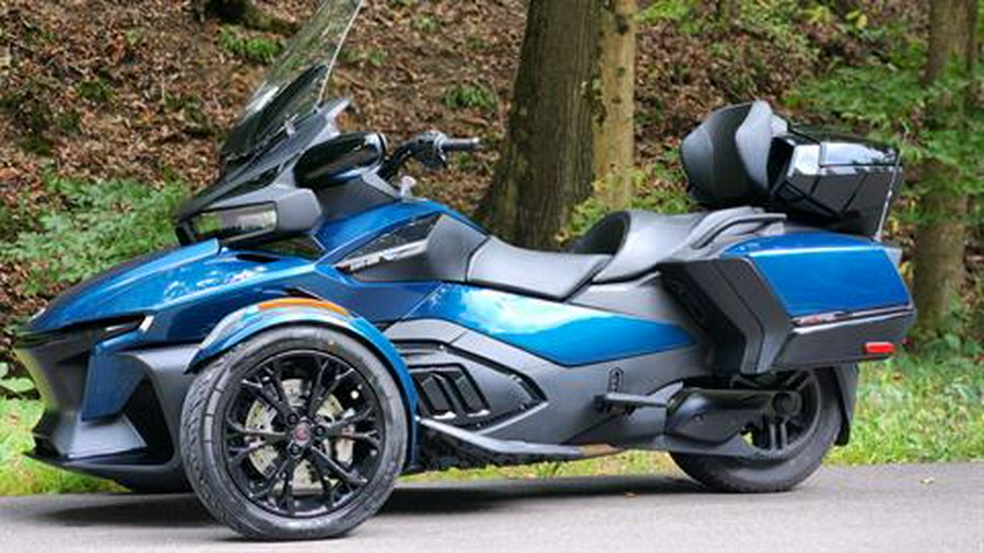 2023 Can-Am SPYDER RT