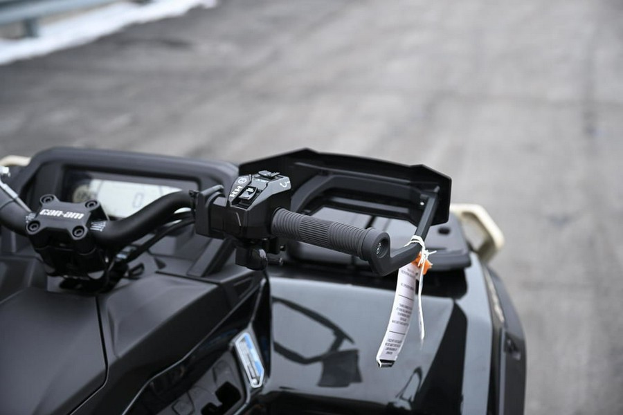 2026 Can-Am® Outlander MAX Backcountry