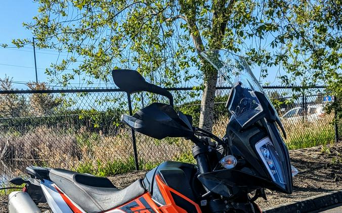 2019 KTM 790 Adventure & 790 Adventure R – First Ride