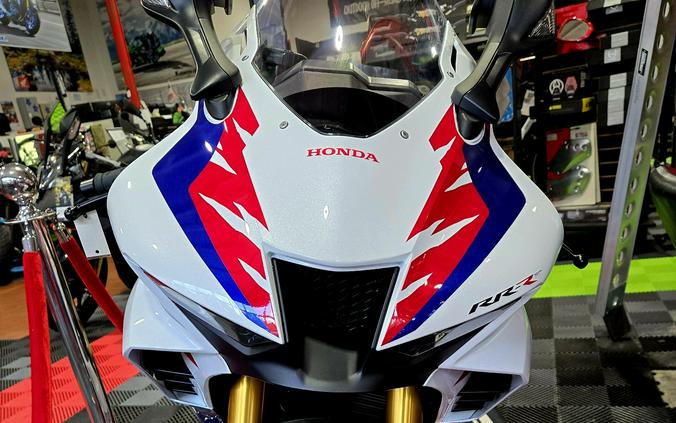 2023 Honda CBR1000RR-R Fireblade SP