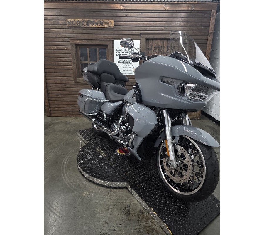 2026 Harley-Davidson® Road Glide Limited DRK BILIARD GRY/CHROME TRIM