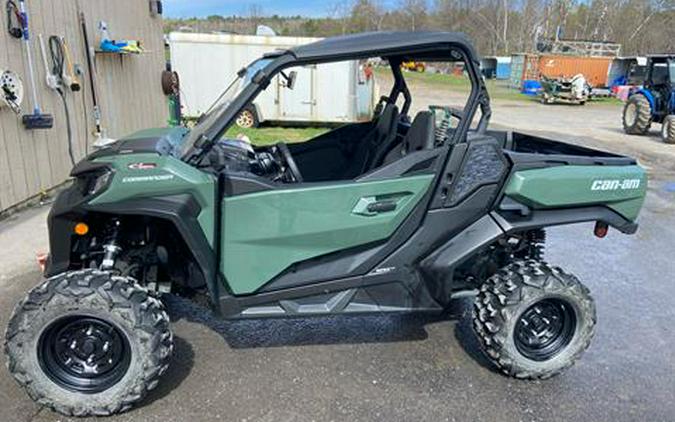 2024 Can-Am Commander DPS 700