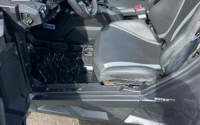 2024 Can-Am Commander DPS 700
