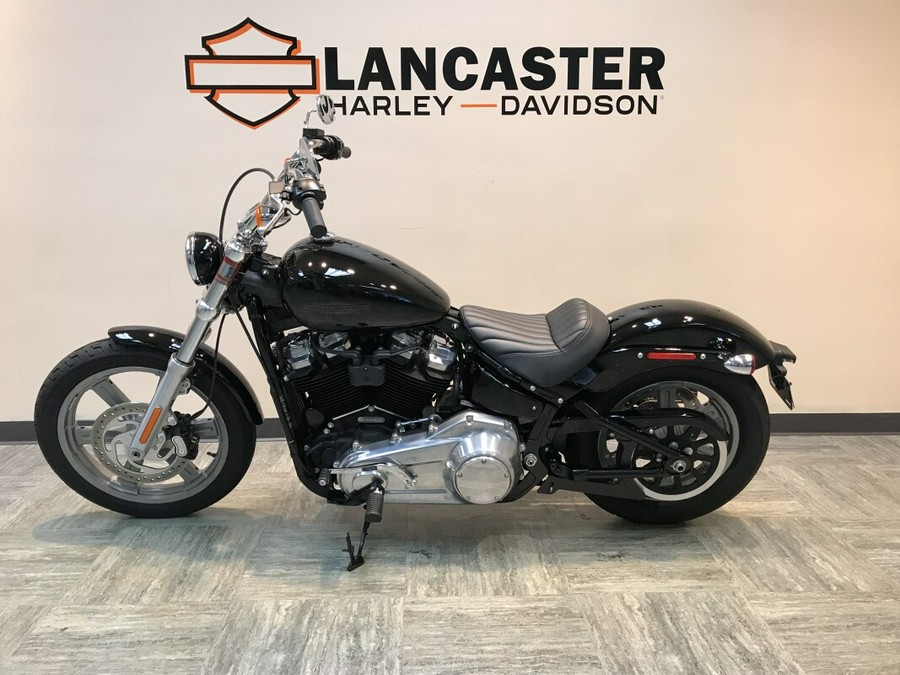 2022 Harley-Davidson Softail Standard Black FXST