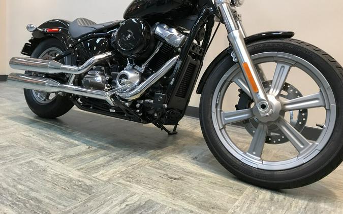 2022 Harley-Davidson Softail Standard Black FXST