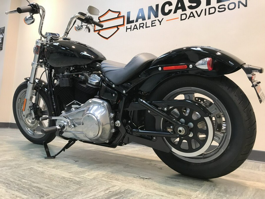 2022 Harley-Davidson Softail Standard Black FXST