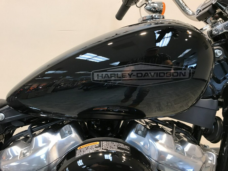 2022 Harley-Davidson Softail Standard Black